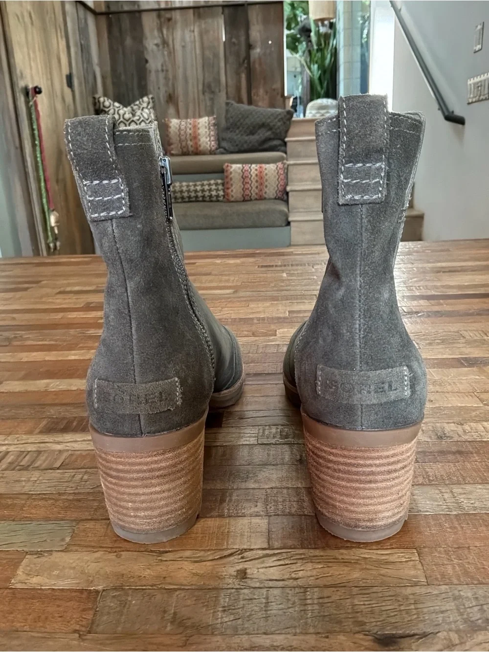 Sorel Gray Leather Ankle Booties with Stacked Heel